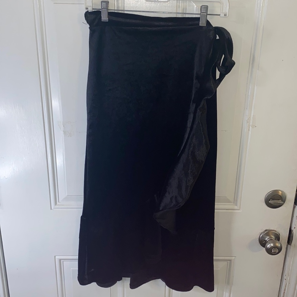 Wrap Velour Ruffle Tie Skirt